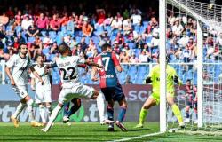Gênes-Sassuolo 2-1 : buts de Pinamonti, Badelj et but contre son camp de Kumbulla