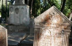 LIVRES – L’ancien cimetière juif du Lido, histoire vivante de Venise