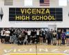Les élèves de quatrième année de “Fusinieri” passent une journée au “Vicenza High School” américain récemment inauguré.