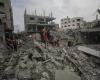 Israël, nouvelles frappes aériennes sur le centre de la bande de Gaza. Les craintes de l’UNRWA face à l’opération “à grande échelle” à Rafah