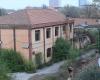 Ancienne caserne Stamoto à Bologne, repaire du trafic de drogue : bivouacs et squatters