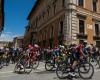 Giro d’Italia, trois villes interdites. Toutes les interdictions à Foligno, Pérouse et Spolète pour les étapes de vendredi (contre-la-montre) et samedi. Où sont les zones rouges
