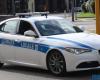 Cinq garçons dans une voiture sans permis traversant Udine : arrêtés par la police