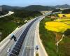 Corée du Sud : la piste cyclable solaire à l’intérieur de l’autoroute