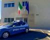 Ladispoli, le voleur en fuite d’hier a été retrouvé par la police : il était caché dans le coffre de la voiture