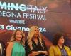 À Cagliari, du 20 au 23 juin, la 7ème édition du Festival Filming Italy Sardegna. Tiziana Rocca : « Nous avons besoin de plus de femmes réalisatrices ». Claudia Gerini : « Je travaille aussi sur des films en tant que productrice »