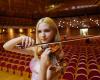 Qui est Anastasiya Petryshak, la violoniste au “gros ventre” qui a joué au G7 avec Bocelli