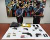 Il avait volé des armes et un demi-kilo de cocaïne chez lui : un homme de 51 ans d’Aprilia arrêté par les carabiniers. – Radio-Studio 93