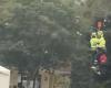 Pérouse, une fillette de 2 ans vole de 6 mètres de haut, sauvée des poubelles