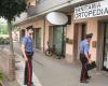 Furieuse dispute familiale armée de couteaux à Cesena: les trois prétendants arrêtés