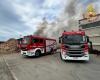 Incendie au dépôt de déchets Porcarelli Gino & Co à Civitavecchia : détails de l’intervention des pompiers